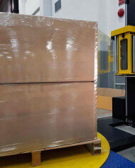 Envolvedora de Pallets con Plataforma Giratoria